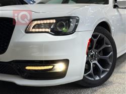 کرایسلەر 300